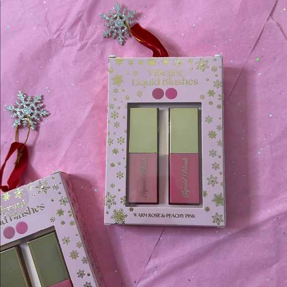 ❄️💝❄️GIVEAWAY for Posh SHOW!❄️💝❄️ - Picture 4 of 5